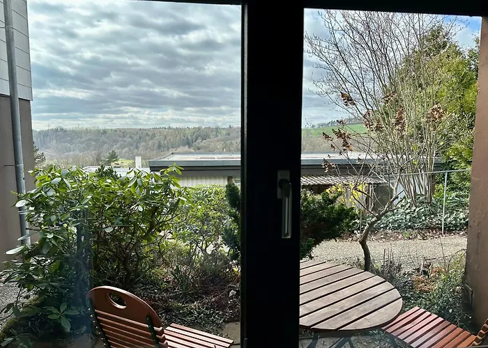 Modernes No 3 Mit Kueche Und Terrasse In フルダ