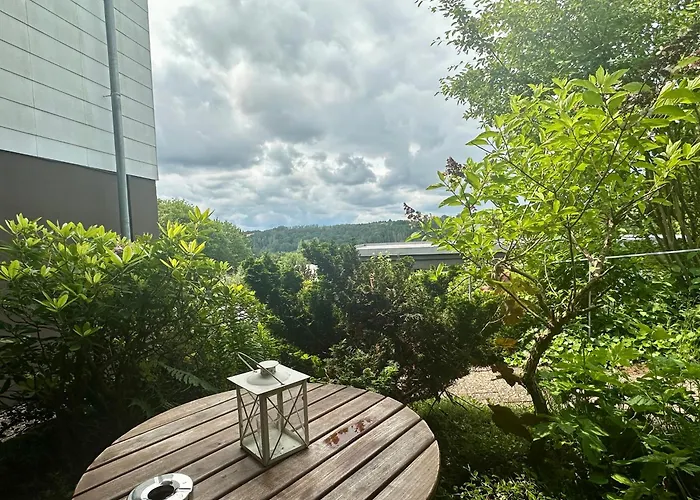 Modernes No 3 Mit Kueche Und Terrasse In フルダ